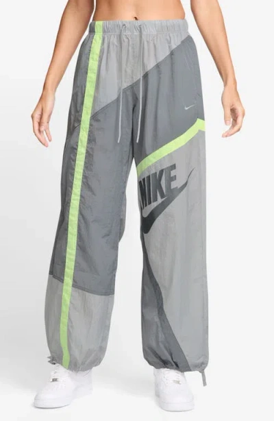 Nike Sportswear Street Parachute Pants
