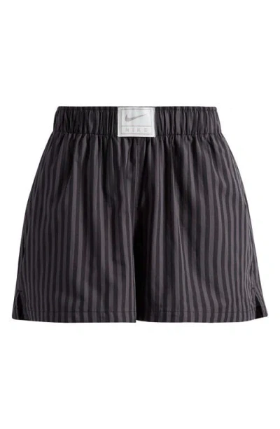 Nike Sportswear Stripe Poplin Shorts In Black