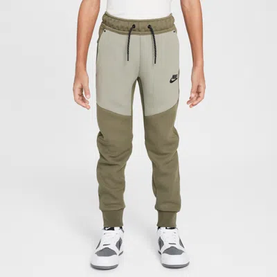 Nike Sportswear Tech Fleece Big Kids' Jogger Pants In Green