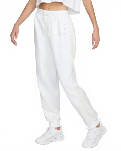 Nike Sportswear Tech Fleece Jogger In White