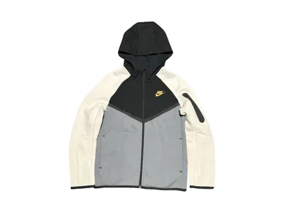 Pre-owned Nike Sportswear Tech Fleece Kids Full Zip Hoodie & Joggers Set In Grey/white In Multi