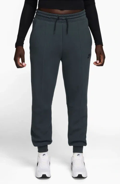 Nike Sportswear Tech Fleece Mid-rise Joggers In Green