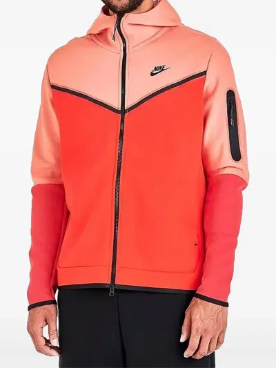 Nike Sportswear Tech Hoodie In Red