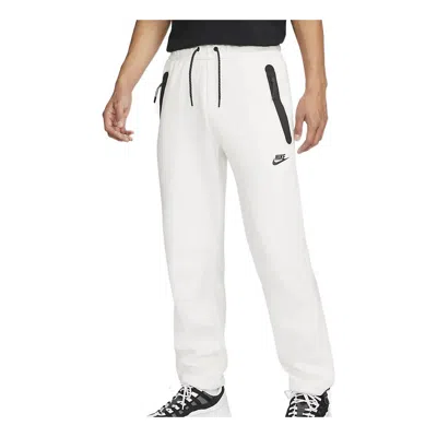 Nike Sportswear Tech Sweatpants 'white'