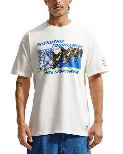 Nike Sportswear Tee In White