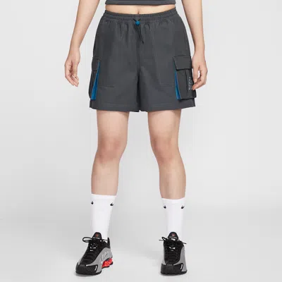Nike Sportswear Women's 5" Cargo Shorts In Gray