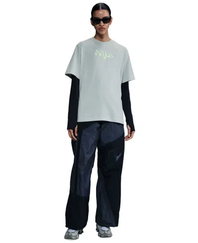 Nike Sportswear Women's Cotton Logo Relaxed T-shirt
