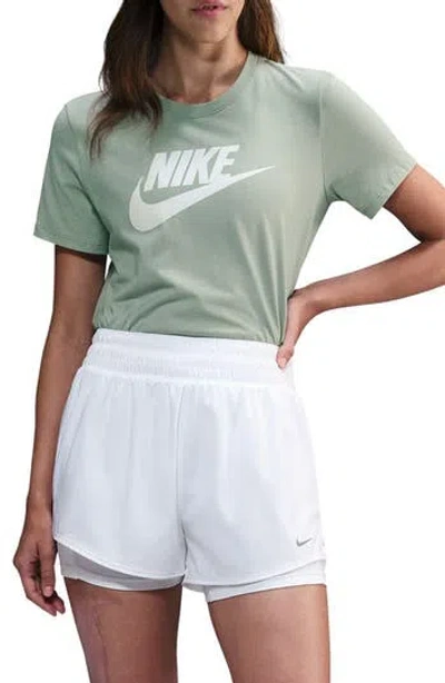 Nike Sportwear Club Icon Graphic T-shirt In Green