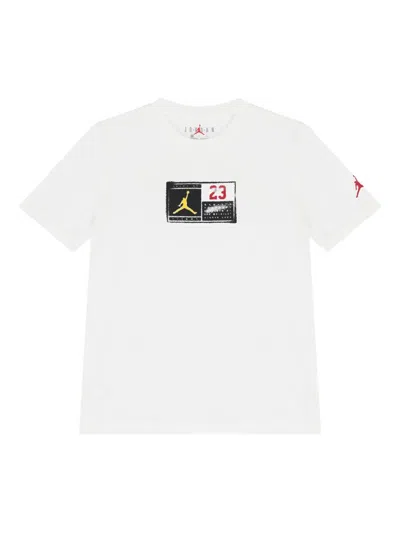 Nike Kids' Stencil Tag Cre-neck T-shirt In White