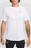 Nike Stride Dri-fit Adv Running T-shirt In White