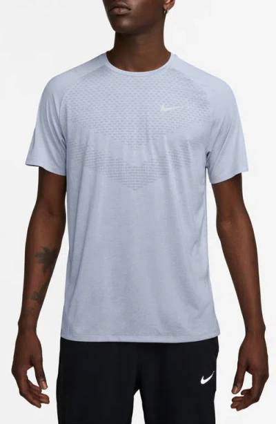 Nike Stride Dri-fit Adv Running T-shirt In White