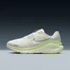 Nike (wmns)  Structure 26 'summit White Barely Volt' In Green