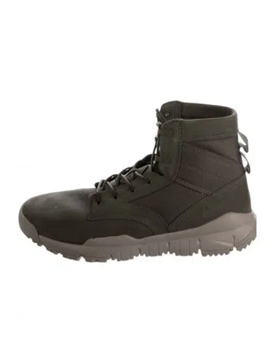 Pre-owned Nike Suede Combat Boots In Green