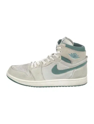 Pre-owned Nike Suede Sneakers In Gray