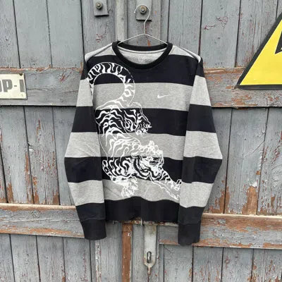 Pre-owned Nike Sweatshirt Custom Hand Printed Tiger Y2k Art Animal Alt In Gray