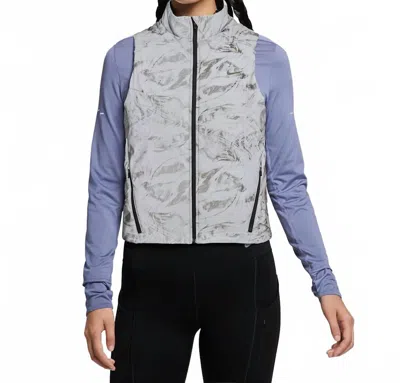 Nike Swift Therma-fit Adv Reflective Running Vest In Vast Grey/black In Blue