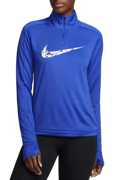 Nike Swoosh Dri-fit Quarter Zip Pullover In 405 Hyper Royal/white
