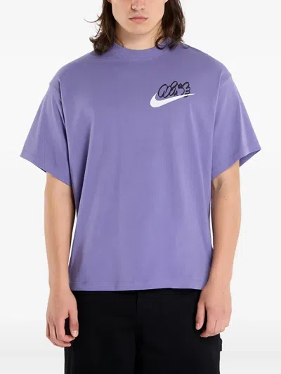 Nike Swoosh-graphic T-shirt In Purple