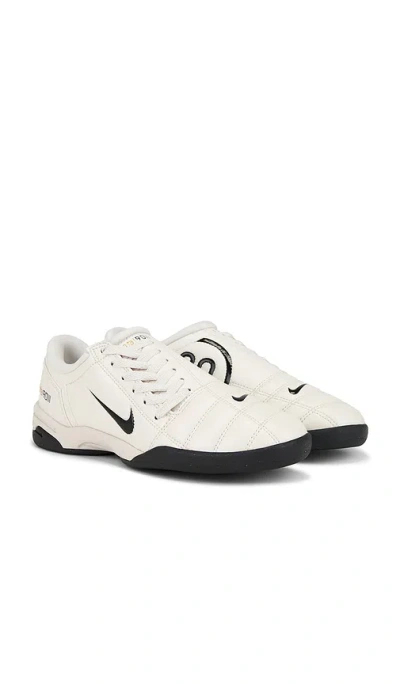 Nike T90 Sp Sneaker In White