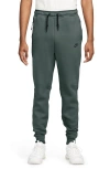 Nike Tech Fleece Joggers In Green