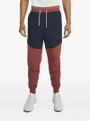 Nike Tech Fleece Nsw Track Pants In Rot