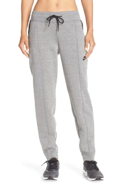 Nike Tech Fleece Sweatpants In Gray