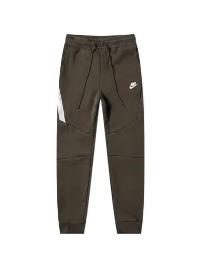Nike Tech Fleece Track Pants In Gray