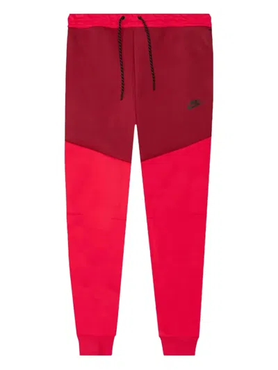 Nike Tech Fleece Track Pants In Rot
