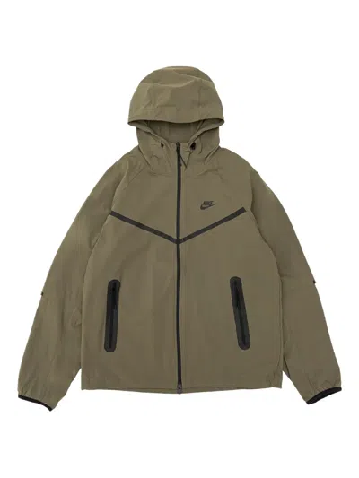 Nike Tech Jacket In Green