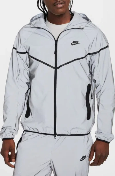 Nike Tech Woven Flash Hooded Jacket In Gray