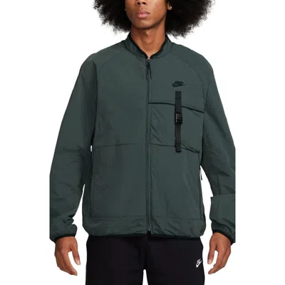 Nike Tech Woven Jacket In Green