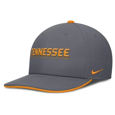 NIKE TENNESSEE ON-FIELD CLUB  MEN'S DRI-FIT COLLEGE ADJUSTABLE HAT,1015911774
