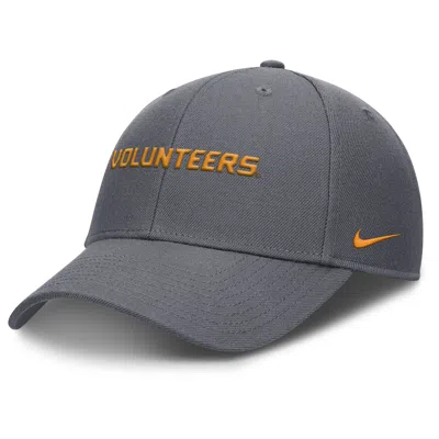 NIKE TENNESSEE ON-FIELD RISE GAMEDAY  MEN'S DRI-FIT COLLEGE TRUCKER ADJUSTABLE HAT,1015911496