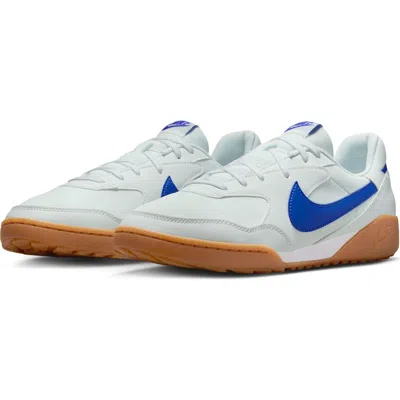 Nike Terra Manta Trainer In White