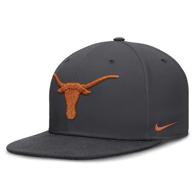 Nike Texas Pro  Men's Dri-fit College Fitted Hat In Gray