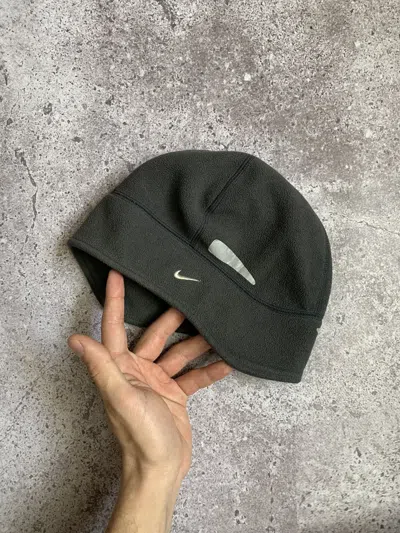 Pre-owned Nike Therma-fit Running Beanie Hat In Grey