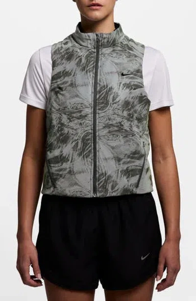 Nike Therma-fit Adv Reflective Running Vest In Gray