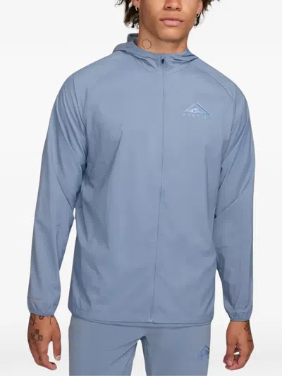 Nike Trail Aireez Jacket In Blue