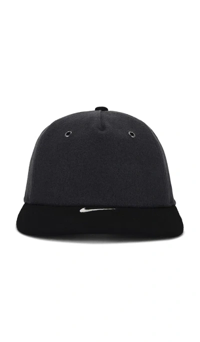 Nike U Nk Pro Cap U Fb Nklife L In Anthracite,black