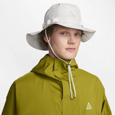 Nike Unisex  Acg Apex Storm-fit Adv Bucket Hat In White