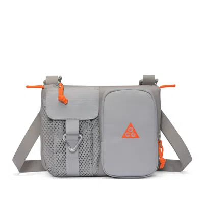 Nike Unisex  Acg "daymax" Crossbody Bag (3l) In Gray