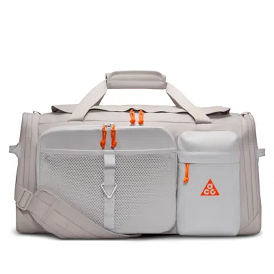 Nike Unisex  Acg "daymax" Duffel Bag (60l) In White