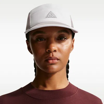 Nike Unisex  Acg Fly Unstructured Cap In White