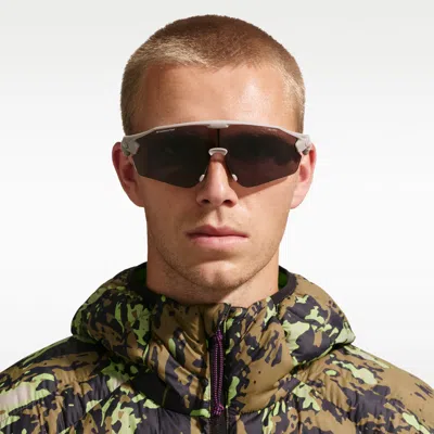 Nike Unisex  Acg Vista Peak Sunglasses In White