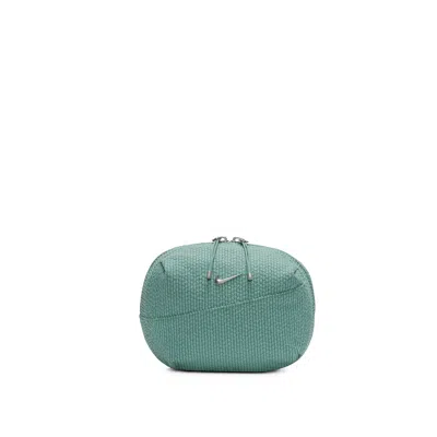 Nike Unisex Aura Crossbody Bag (2l) In Green