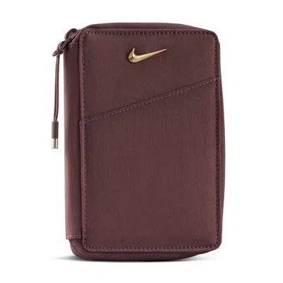 Nike Unisex Aura Travel Wallet In Burgundy
