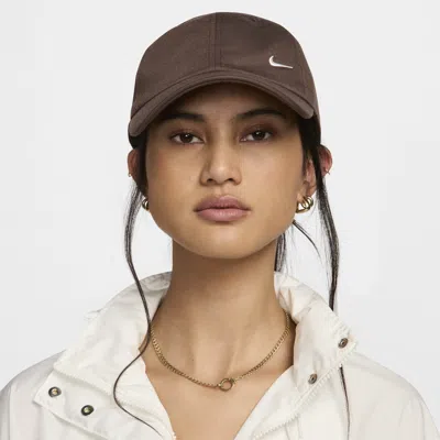 Nike Unisex Club Unstructured Cap In Brown