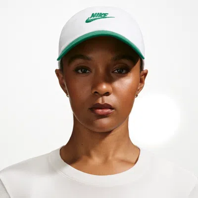 Nike Unisex Club Unstructured Futura Wash Cap In White