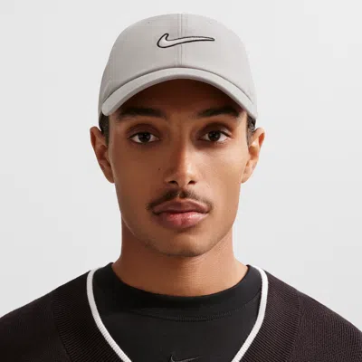 Nike Unisex Club Unstructured Swoosh Cap In Gray