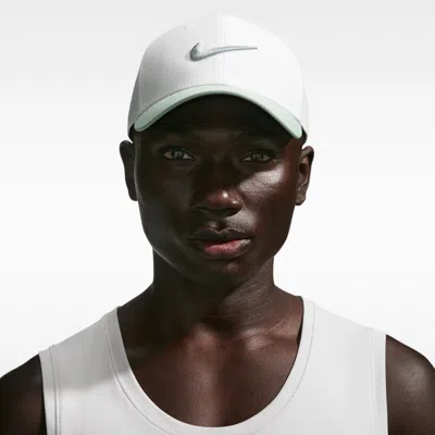Nike Unisex Dri-fit Club Structured Swoosh Cap In White